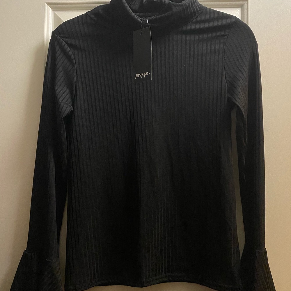 Nasty gal black turtleneck with flare sleeves - Picture 5 of 6